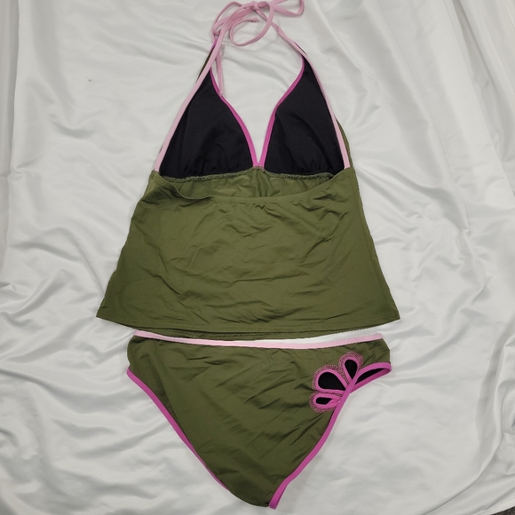 Kenneth Cole reaction swimsuit floral cut outs - Picture 3 of 5